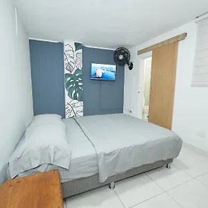 Pensión Casa Host 72, Medellín